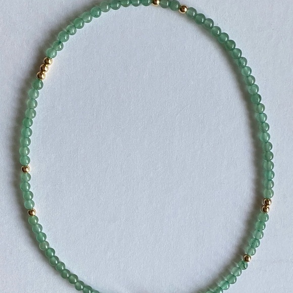 Dainty Jade and gold hematite sterling silver necklace - Picture 4 of 7